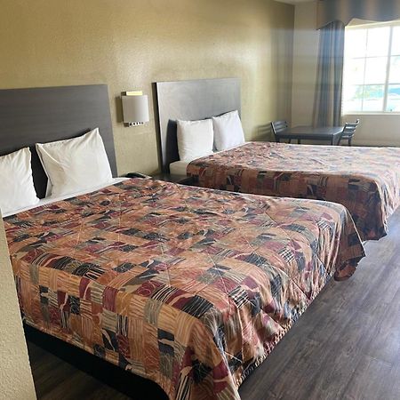 Relax Inn Marlin Bagian luar foto